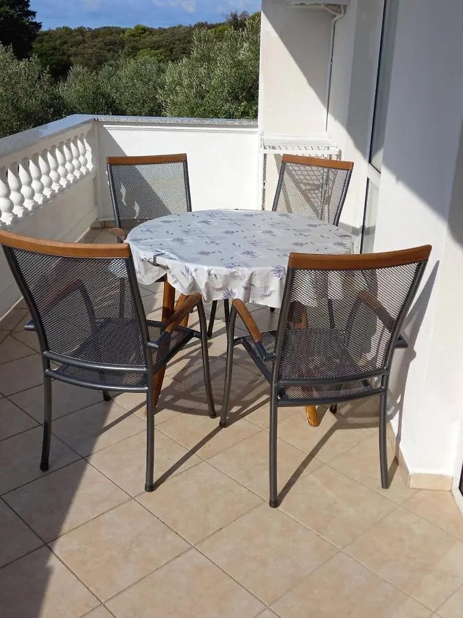 Apartments Makaus Rab Island