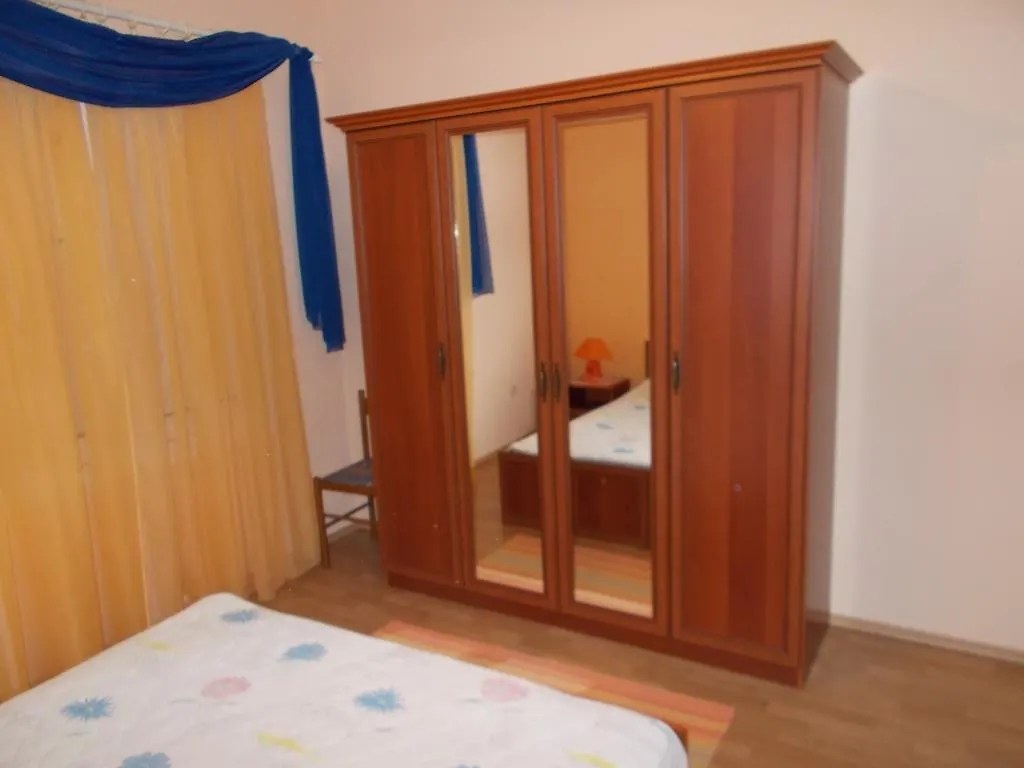 Apartments Makaus Rab Island
