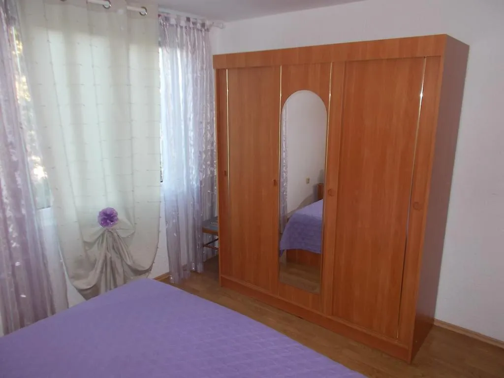 Apartments Makaus Rab Island